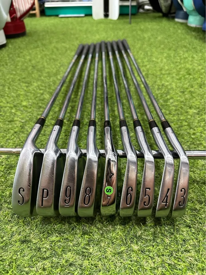 🔥🔥3,990 ฿🔥🔥 สภาพสวย เงาแสบตา😁🏌️‍♂️ 🏌️‍♂️ขายชุดเหล็ก No Brand ใบเบลด นุ่ม เข้าล�