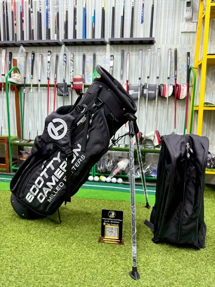 🔥🔥4,700 ฿🔥🔥ส่งฟรี🚗(ของใหม่) 💥ขายถุงกอล์ฟ Scotty Cameron Milled Putters Stand Bag สีดำ