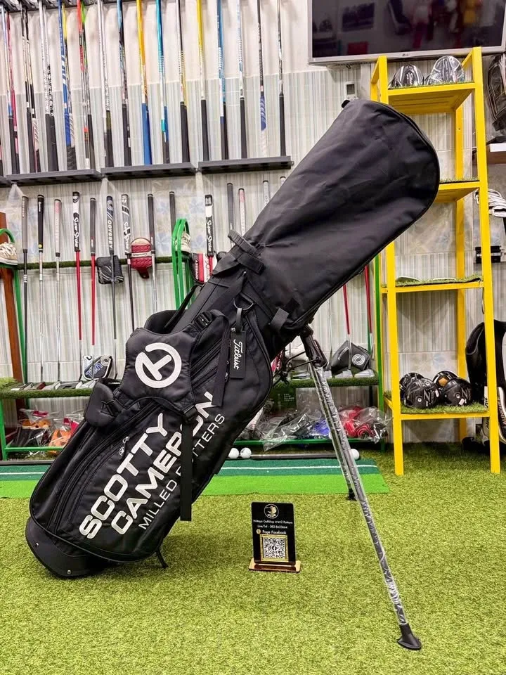 🔥🔥4,700 ฿🔥🔥ส่งฟรี🚗(ของใหม่) 💥ขายถุงกอล์ฟ Scotty Cameron Milled Putters Stand Bag สีดำ