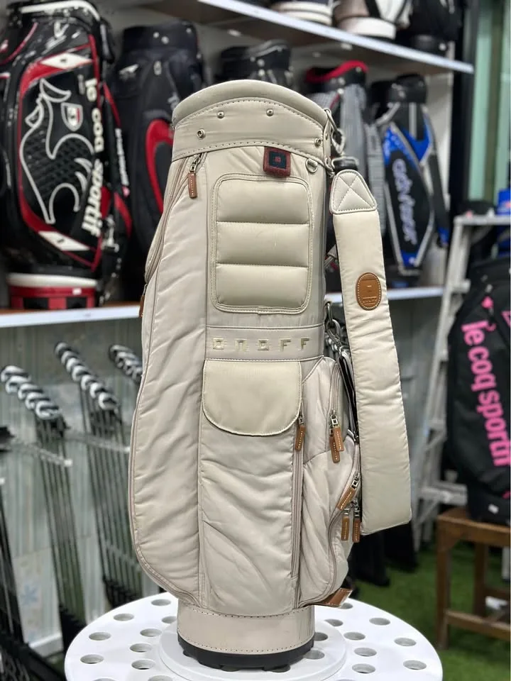 🔥🔥1,290 ฿🔥🔥👉ส่งฟรี👏🏻🏌️‍♂️ ⛳️ขายถุงกอล์ฟ OnOff สีครีม สภาพดีพร้อมใช้งาน ซิปดีทุกช่อง 🏌️‍♂️👍